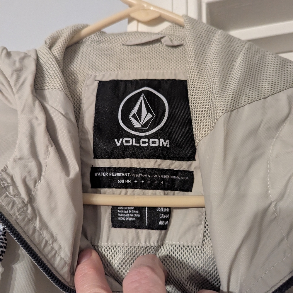 Volcom pull-over windbreaker Med. - Picture 2 of 3